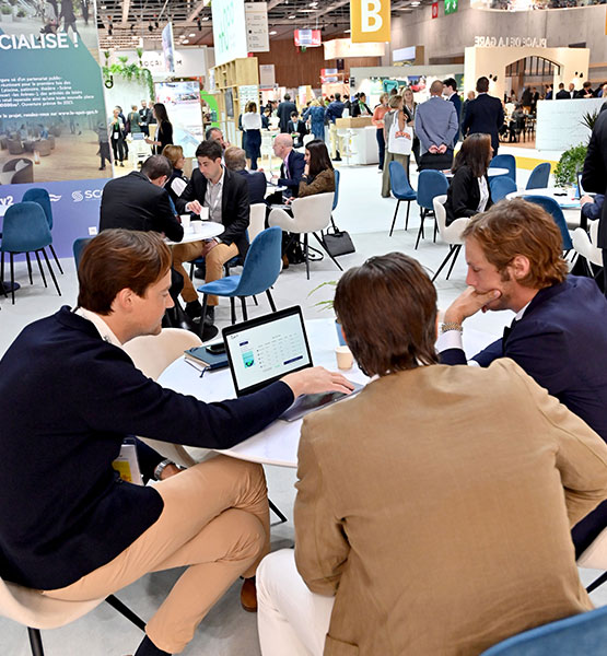 Rendez-vous visiteurs et exposants sur un stand du salon Siec