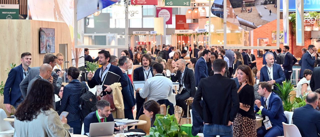 Foule d'exposants et de visiteurs sur le Siec 2024